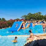 En Ou Mobil-home Chez Camp'in Pirellu Campingplatz Porto-Vecchio (Corsica)